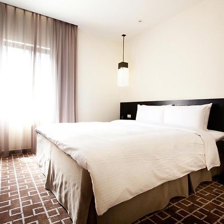 The Corner House Hotel Taipei Exterior photo