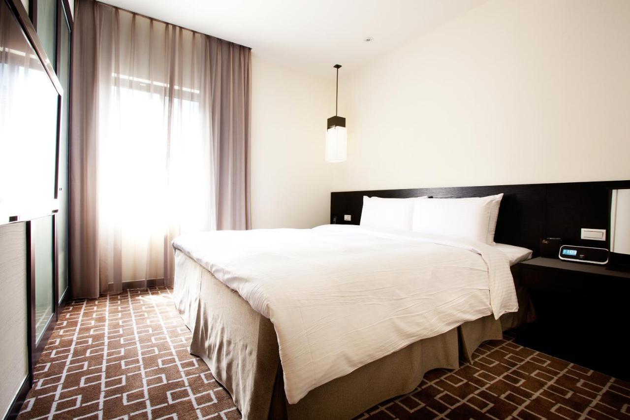The Corner House Hotel Taipei Exterior photo