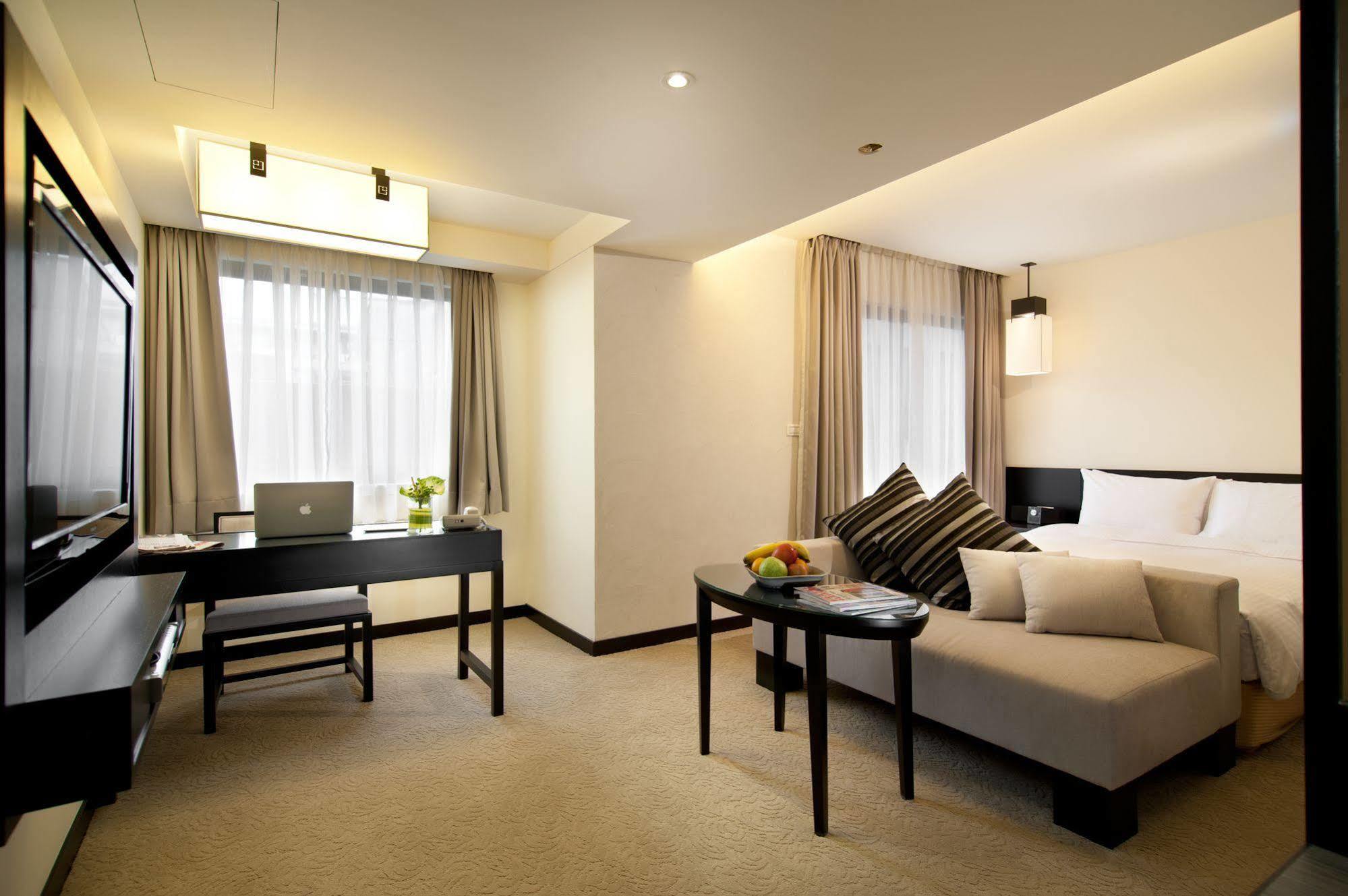 The Corner House Hotel Taipei Exterior photo